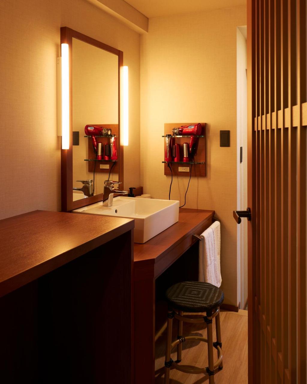 Sakura Sky Hotel Токио Екстериор снимка